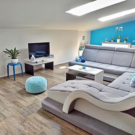 Shiny Star Apartman Spišská Nová Ves Εξωτερικό φωτογραφία